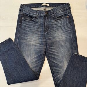 Abercrombie & Fitch Straight Leg Jeans 4R (EUC)